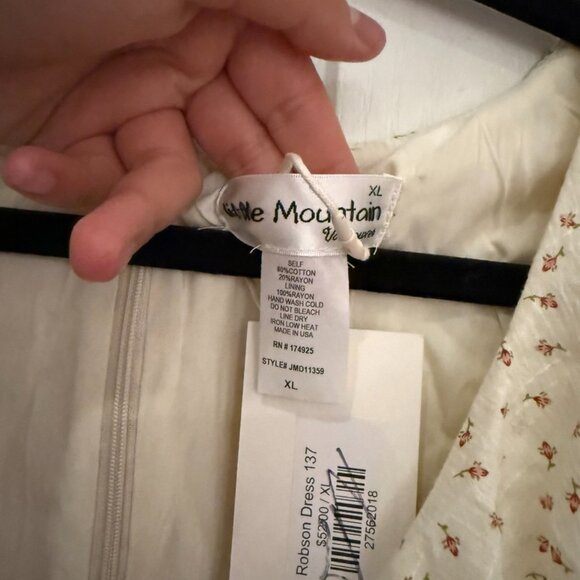 NEW Little Mountain Midi Dress - Picture 4 of 5